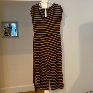 Old Navy women’s jumpsuit